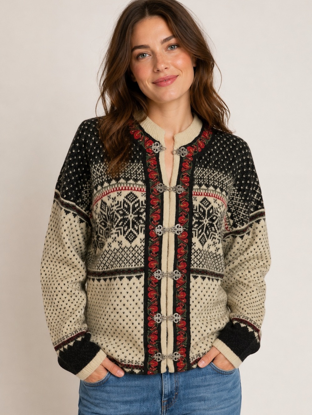 SQUAW VALLEY Cream Black Red WOOL Women Long Sleeve Cardigan Size S